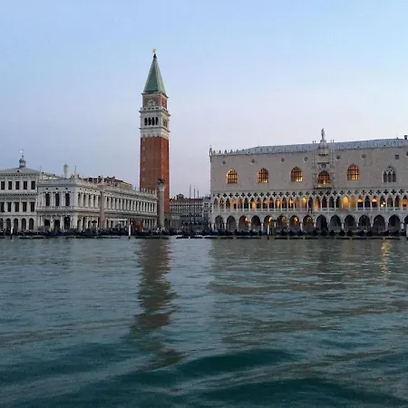 Apartment Incredible Location In San Marco's Square,
