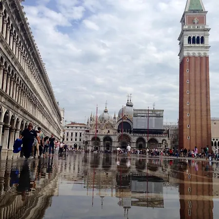 Incredible Location In San Marco's Square, Apartament *