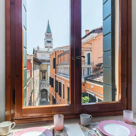Incredible Location In San Marco's Square, Appartement
