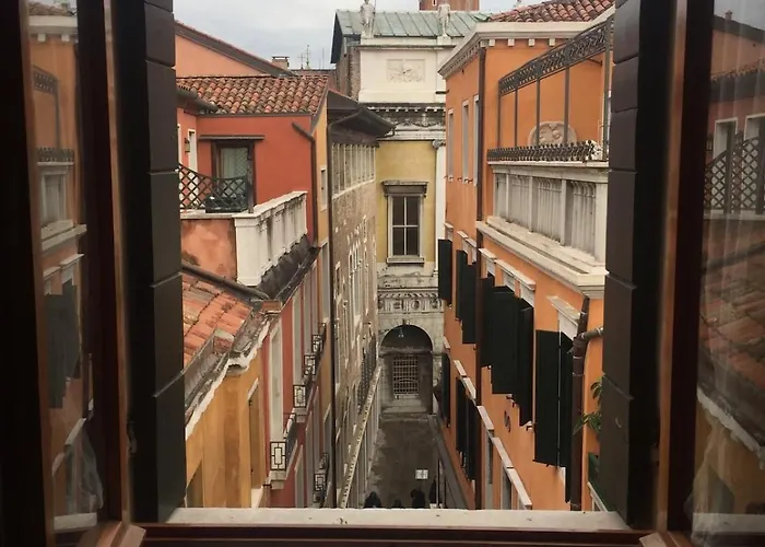 Διαμέρισμα Incredible Location In San Marco's Square, *